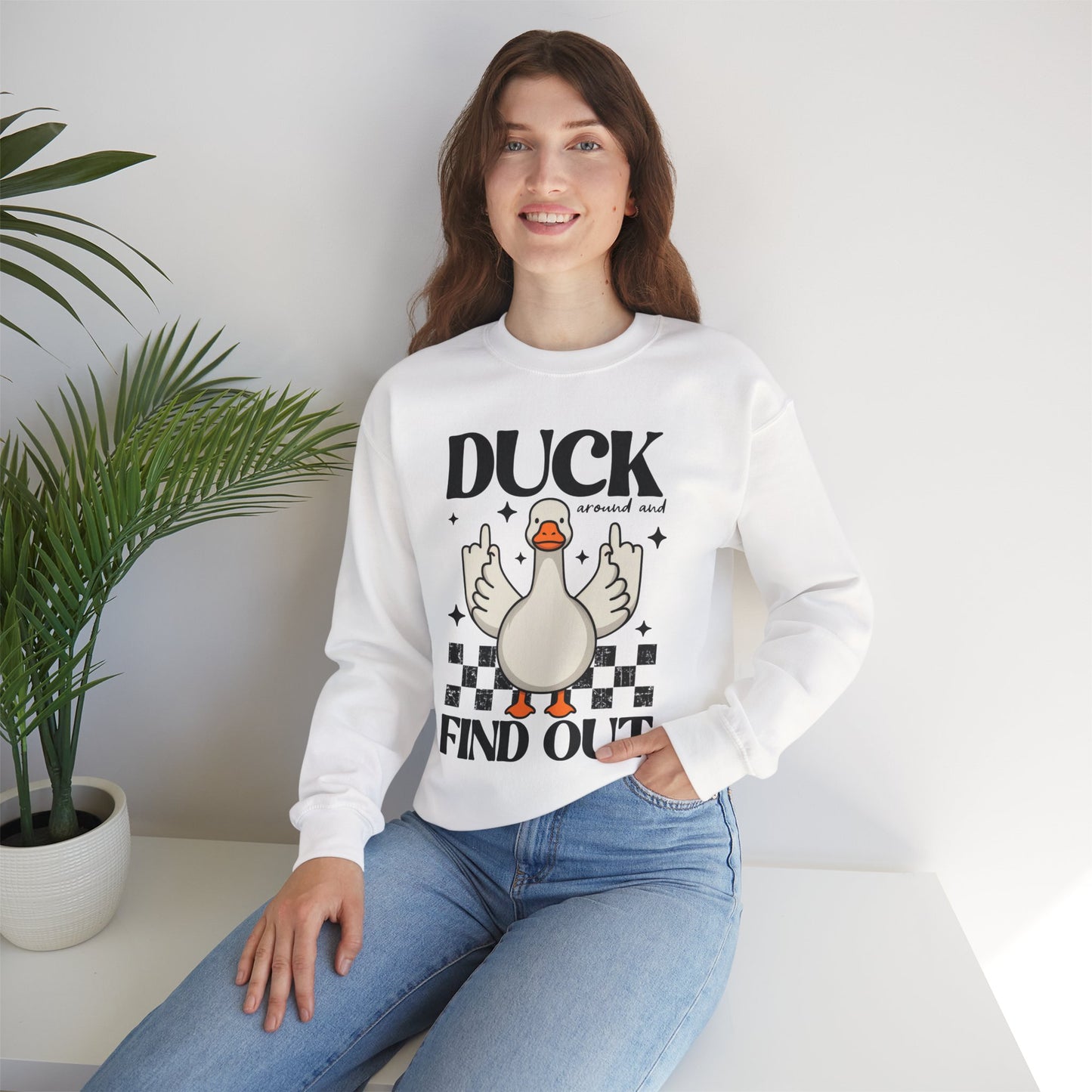 Whimsical Duck Graphic Sweatshirt - Fun Cozy Apparel for Animal Lovers, Ideal Gift for Birthdays, Holidays, Casual Wear, Funny Gift